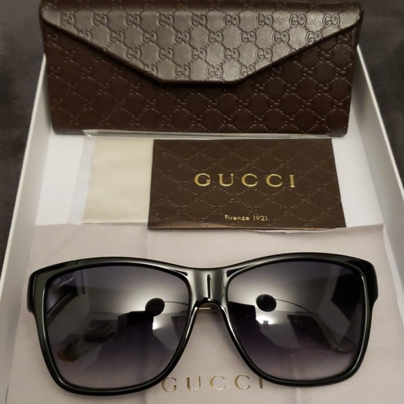 Gucci Accessories - Gucci sunglasses
